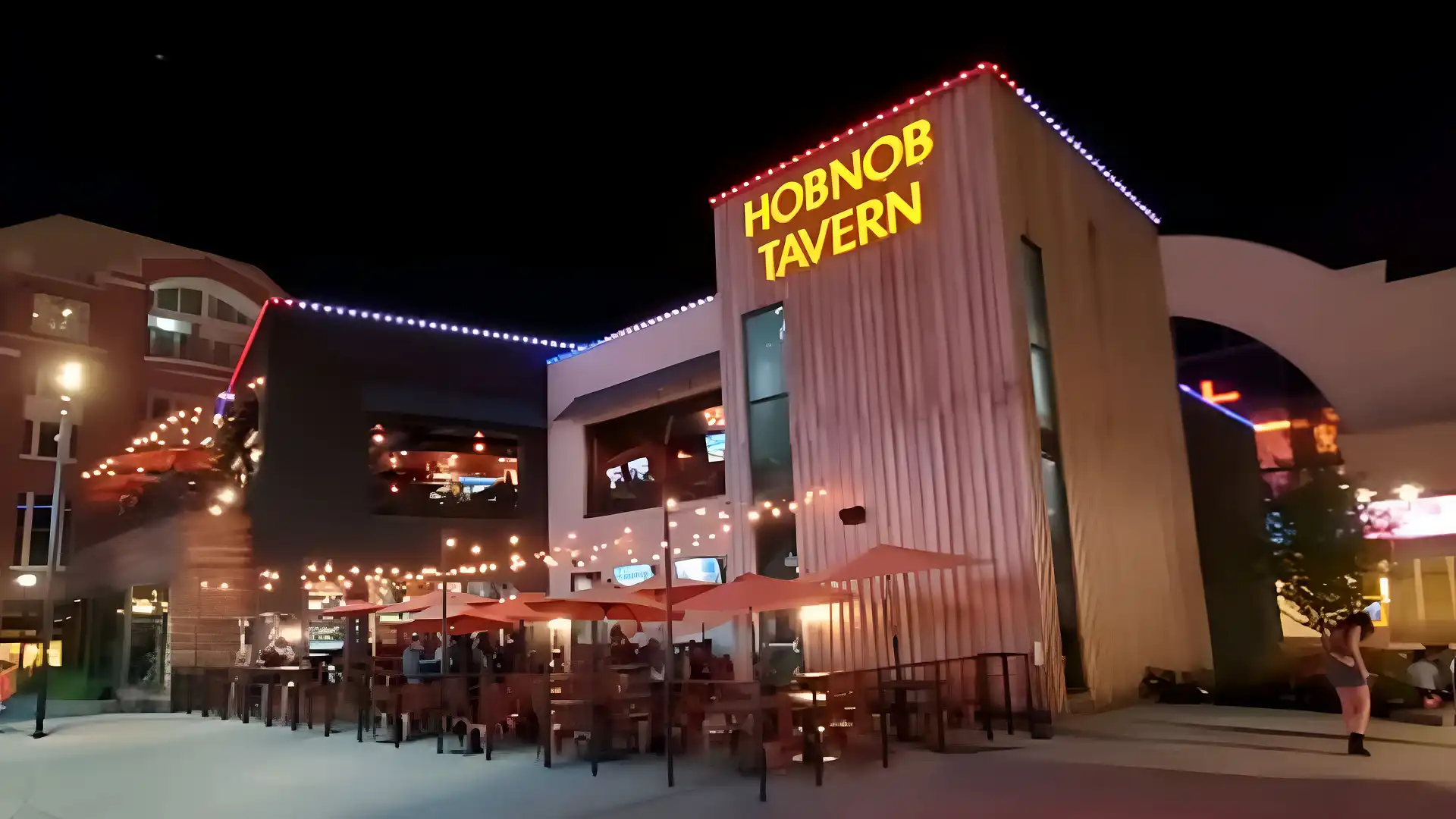 outdoor lighting restaurant