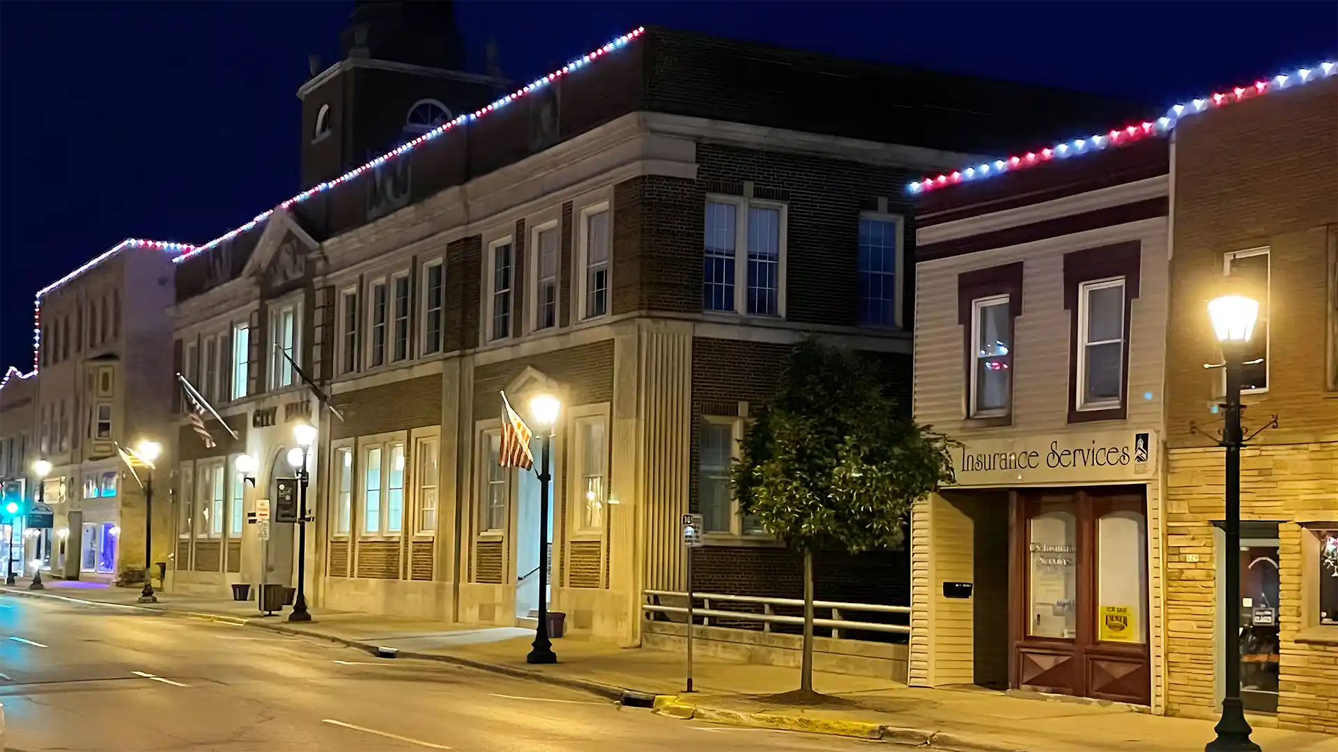 commercial landscape lighting