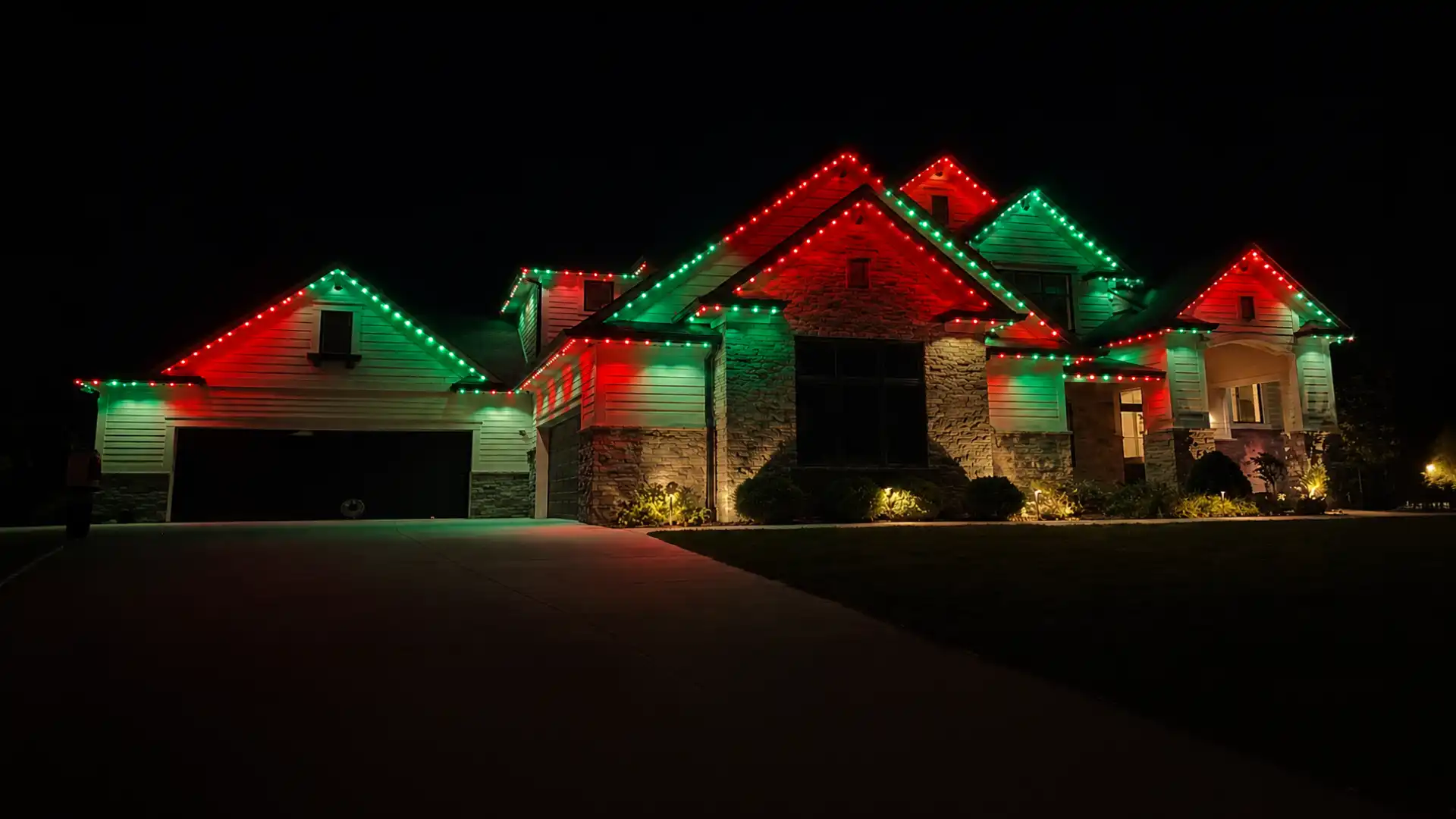 Permanent Christmas lights on a home roofline: Classic American Christmas